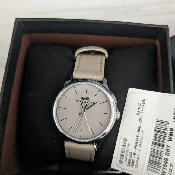 Coach Watch - Picture 2 of 3